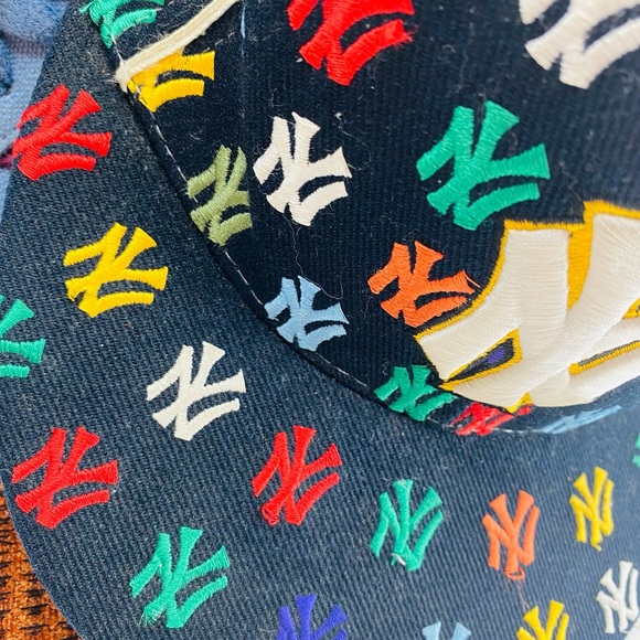 New York hat embroidered multi colors - Picture 4 of 10